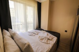 اتاق دو تخته استاندارد هتل روشن سوئیت