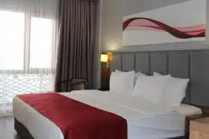 اتاق سه تخته استاندارد هتل رامادا